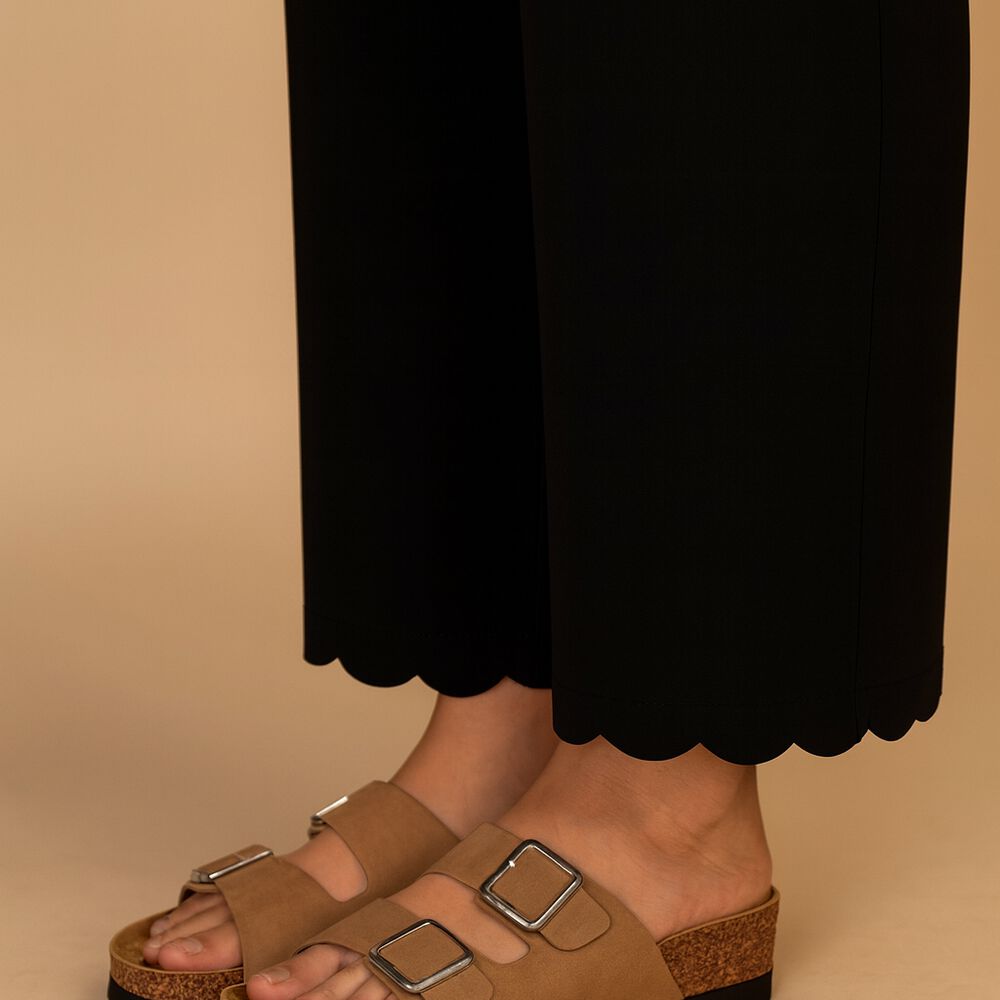 Sandalia Mujer Camel Arlequin Chancleta image number 3.0